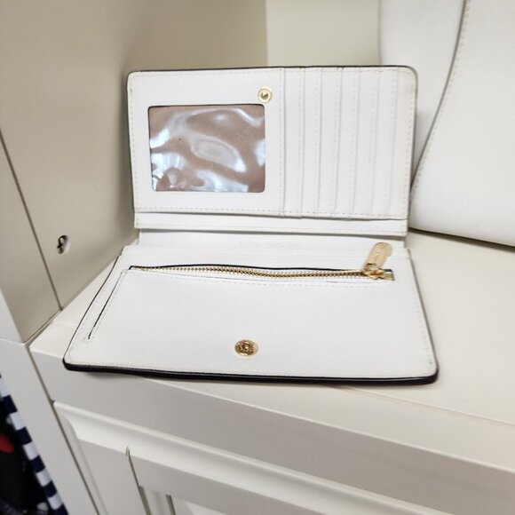 Michael Kors Selma Tote White/Gold with matching wallet - Picture 7 of 13